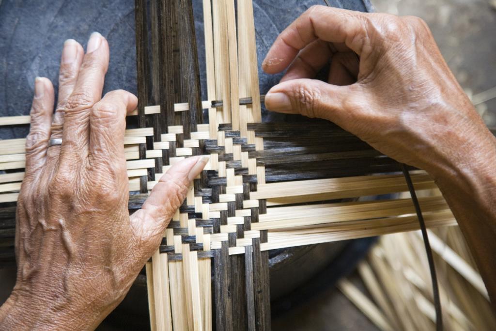 Lombok - bamboo weaving